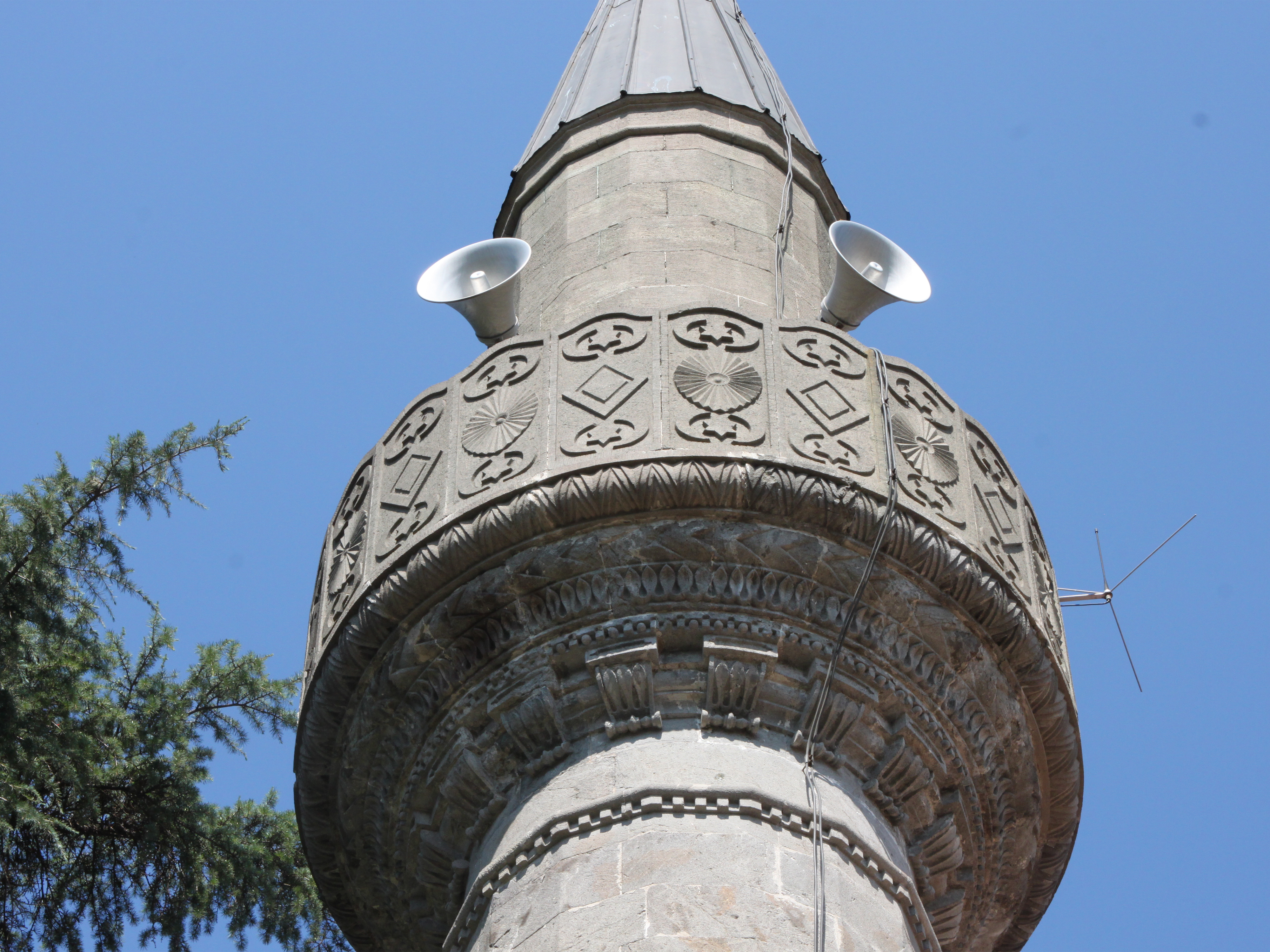 Camii Minaresi