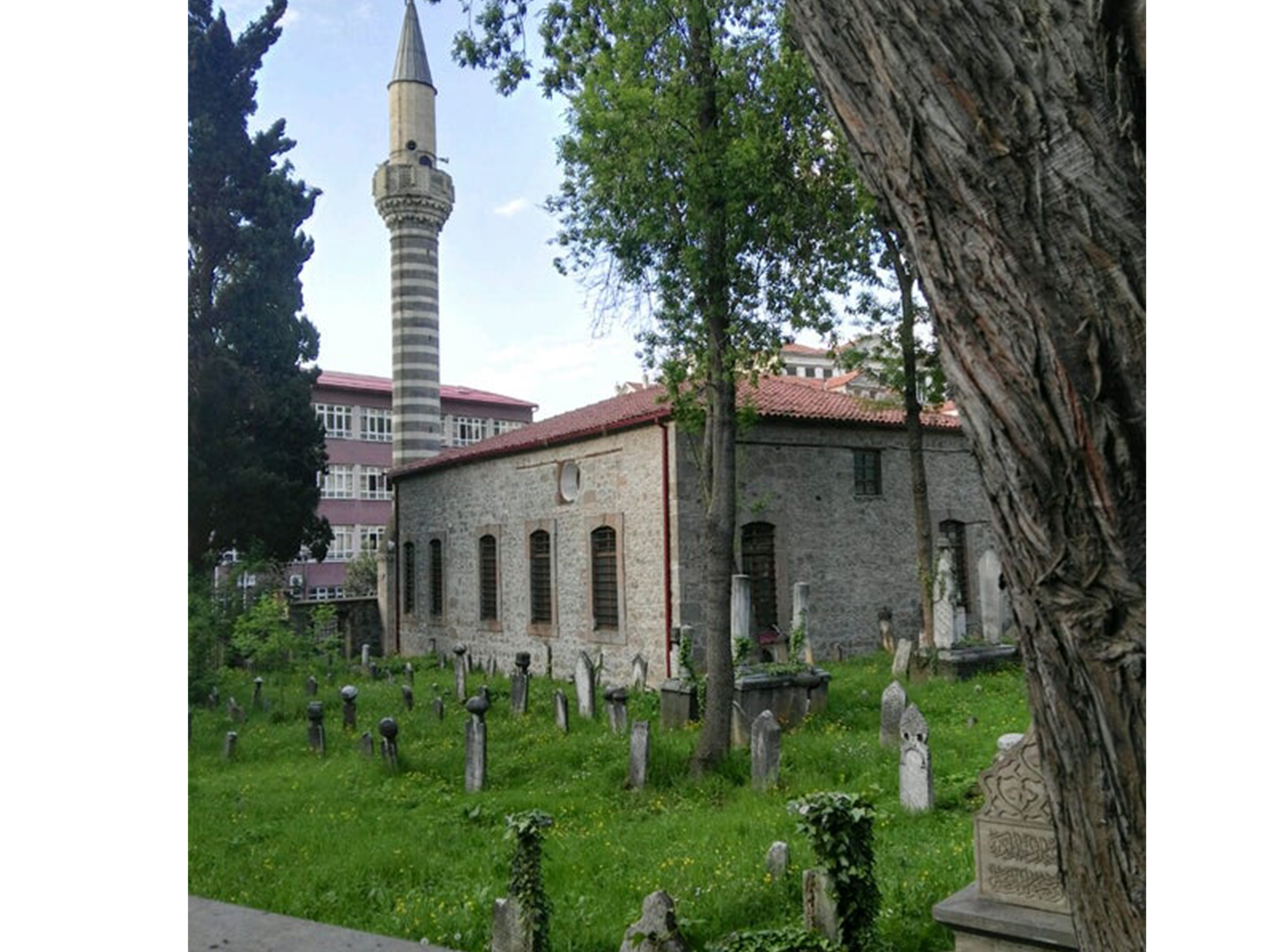 Camii ve Haziresi