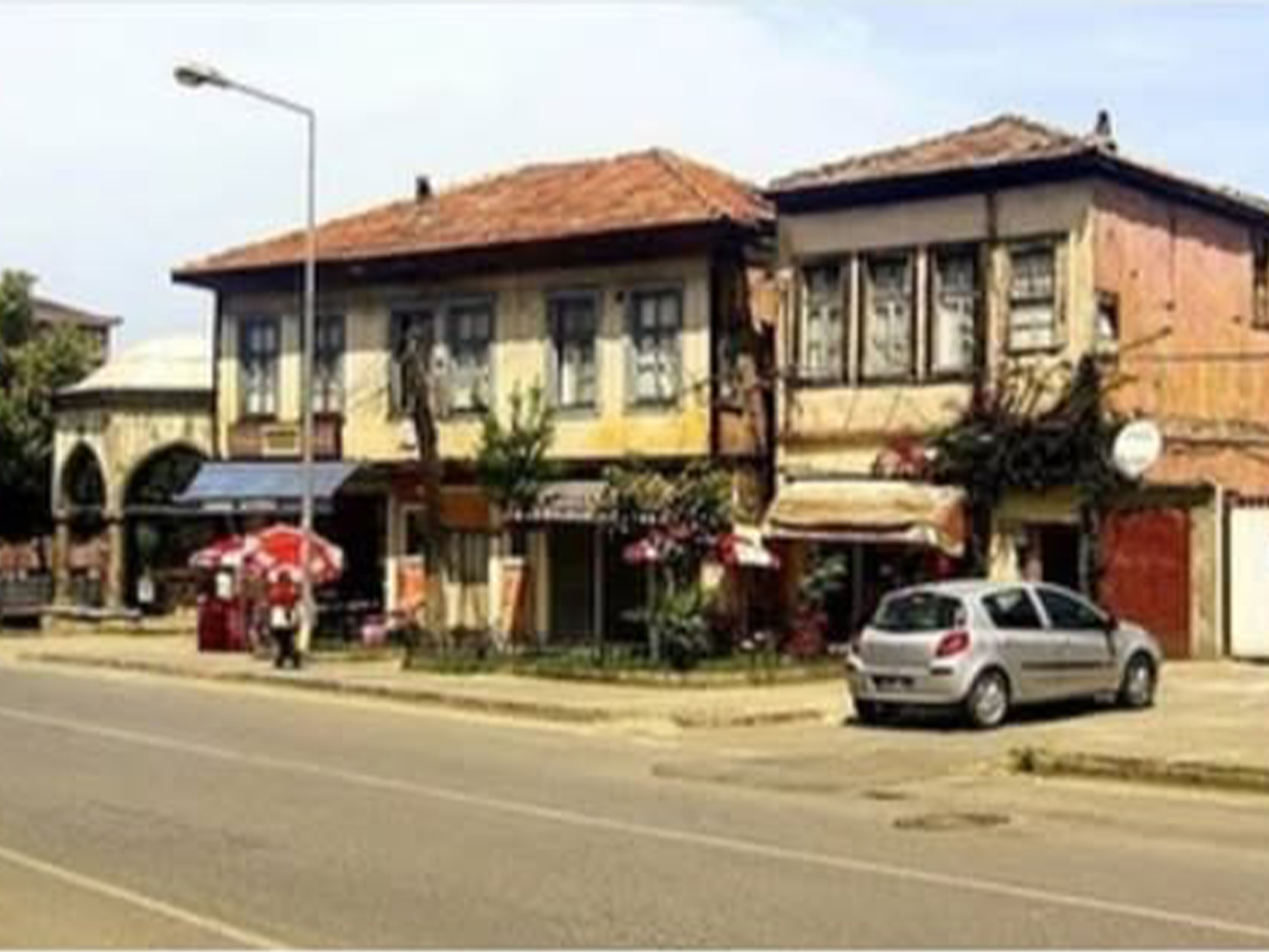 Yap ve Komu Evler